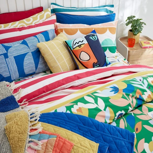 Elements Crewel Work Face Cushion 8 Elements Crewel Work Face Cushion - Image 6